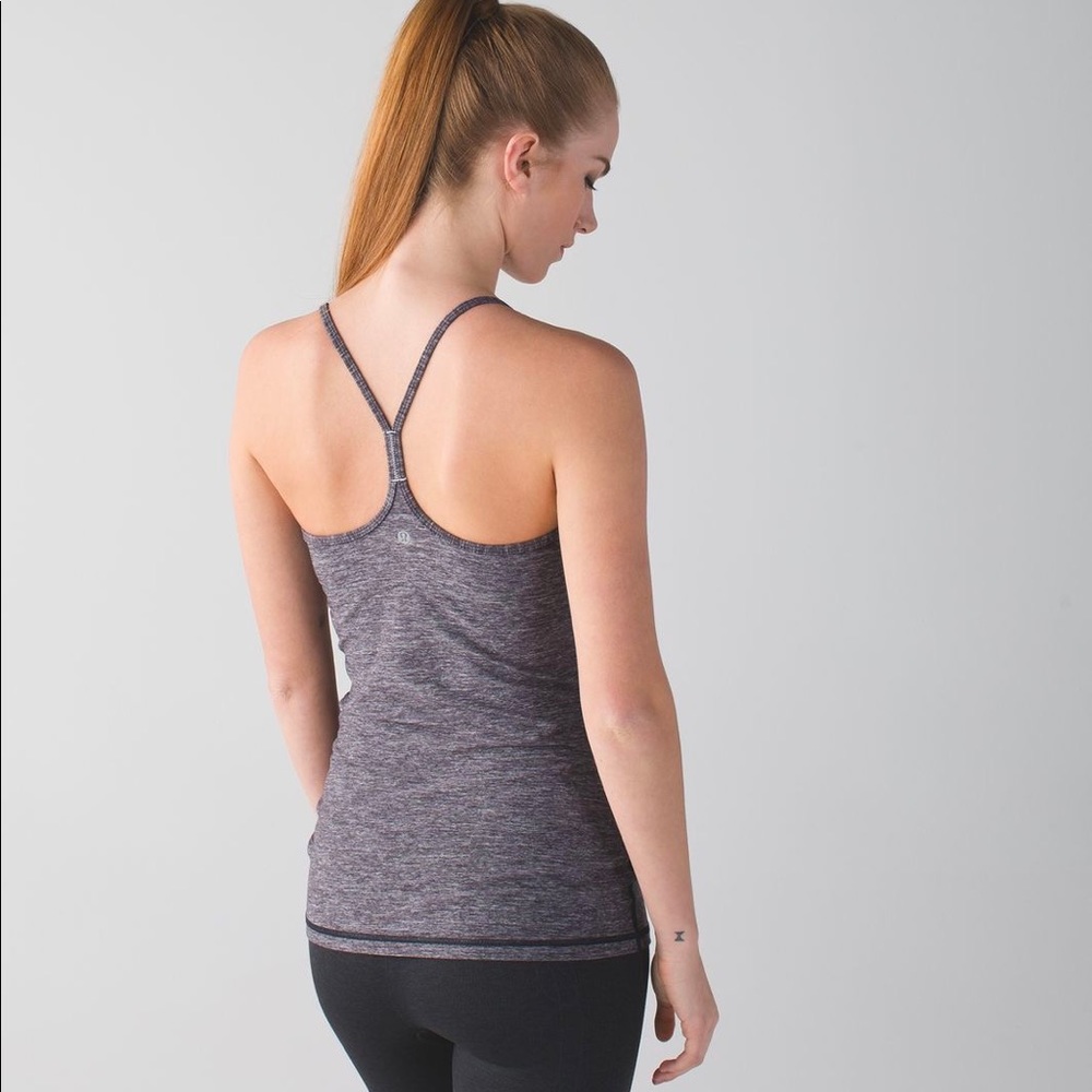 🚫 SOLD 🚫 RARE Lululemon power Y tank with pads size 4 EUC